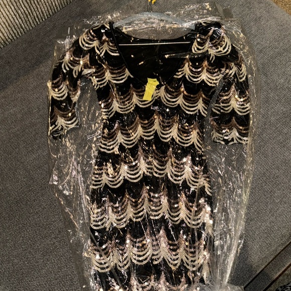 dress S - Picture 1 of 2